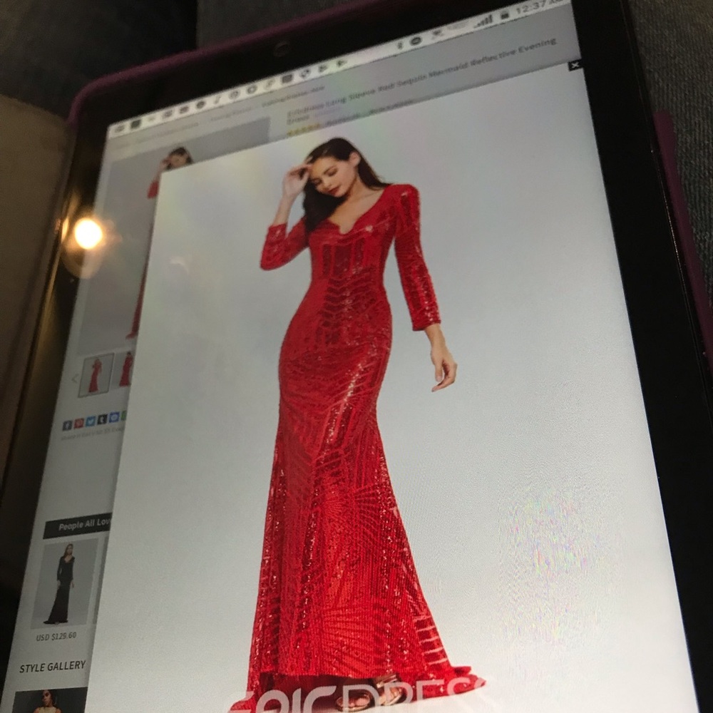 Beautiful red sequined evening gown misses Size 16